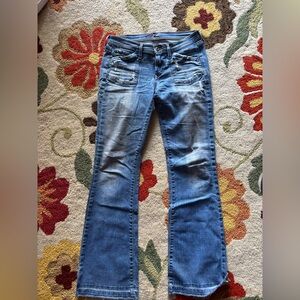 Hint jeans!!